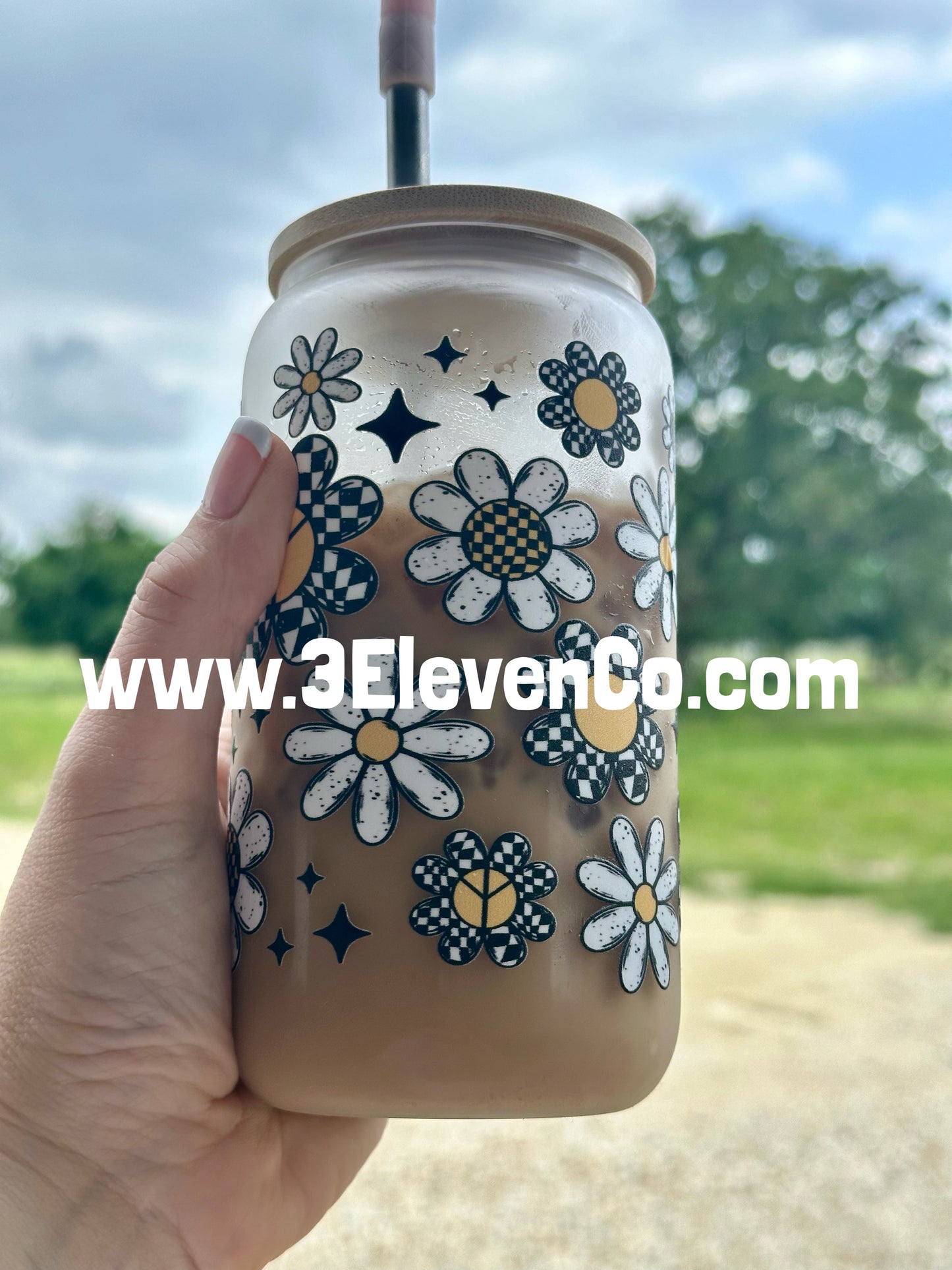 Checker flowers 16 oz glass can tumbler